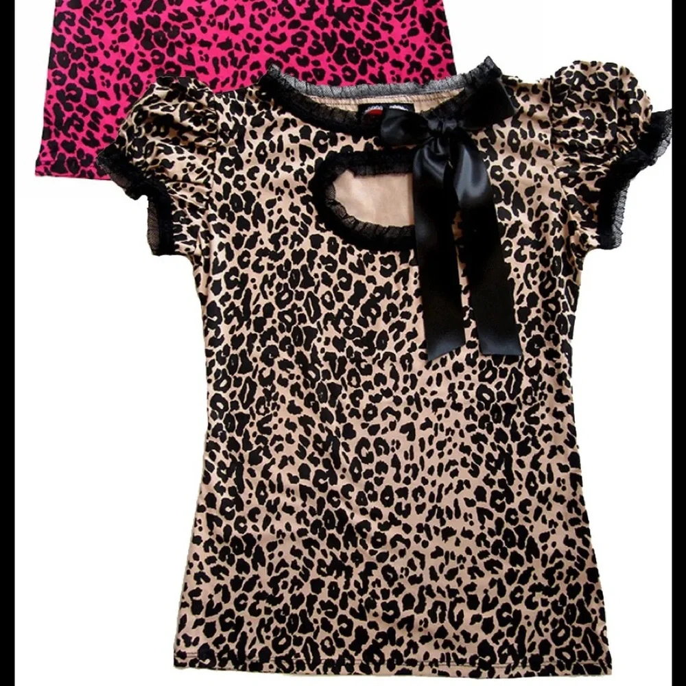 NWT Jessica Louise Leopard Molly Keyhole Puff Sleeve Top - Picture 2 of 12